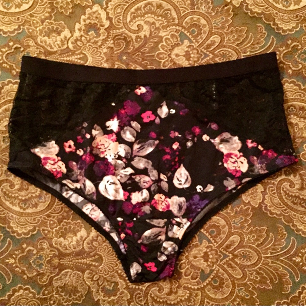 💕🆕💕Torrid 1X Soft Hi-Waisted Panties
